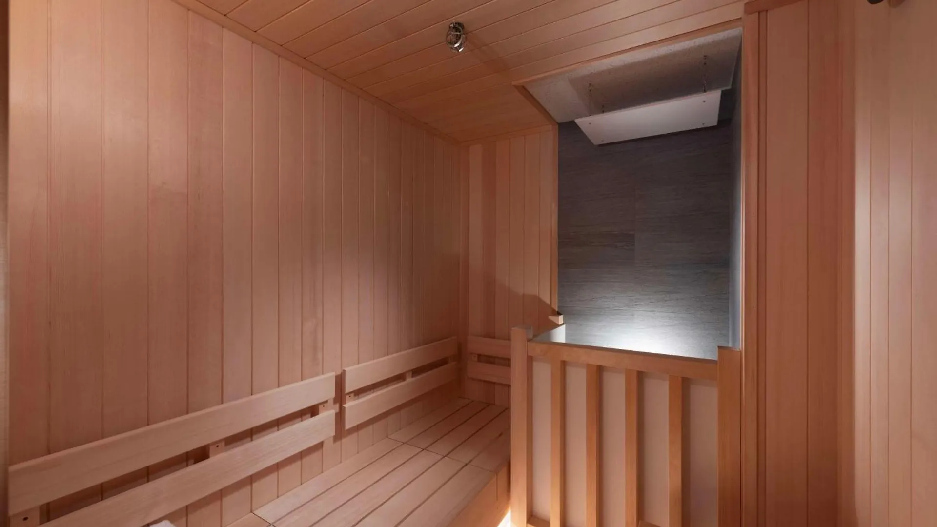 Hotel Doubletree By Hilton Kyoto Higashiyama 4*,  Japan
